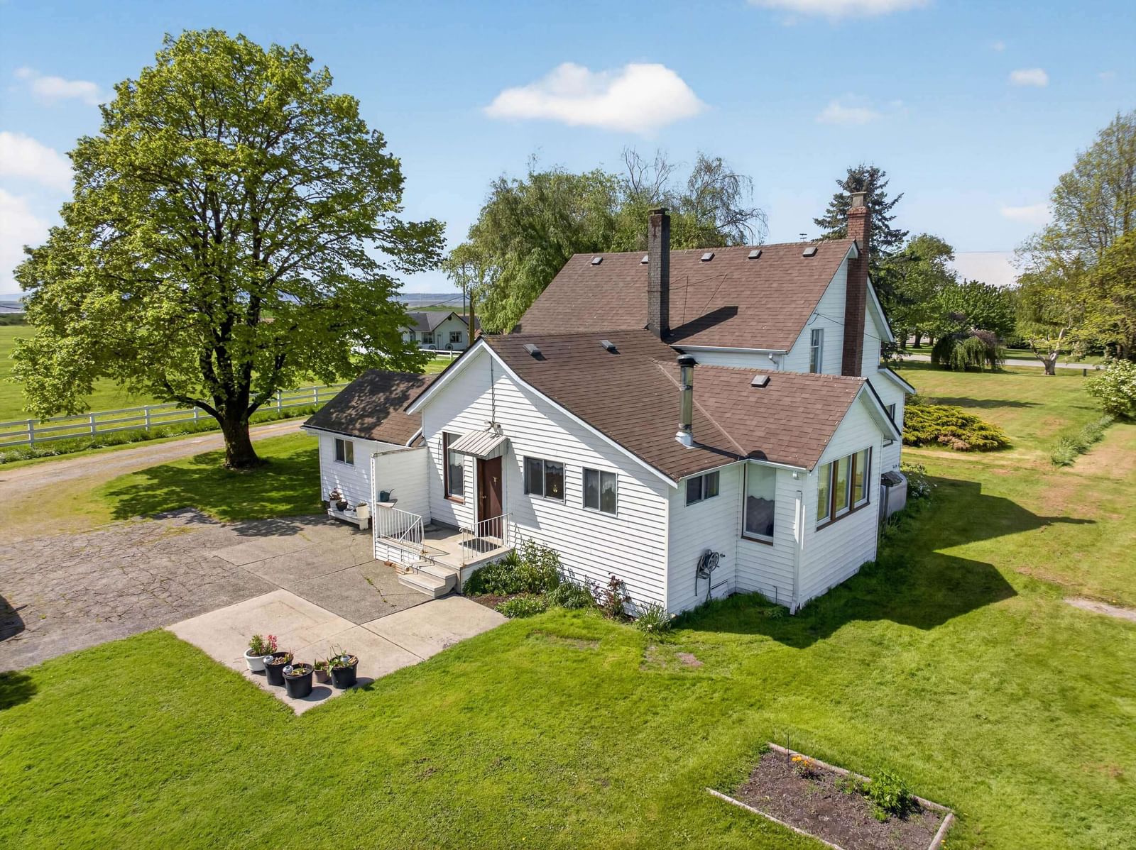 Listing Image 10
