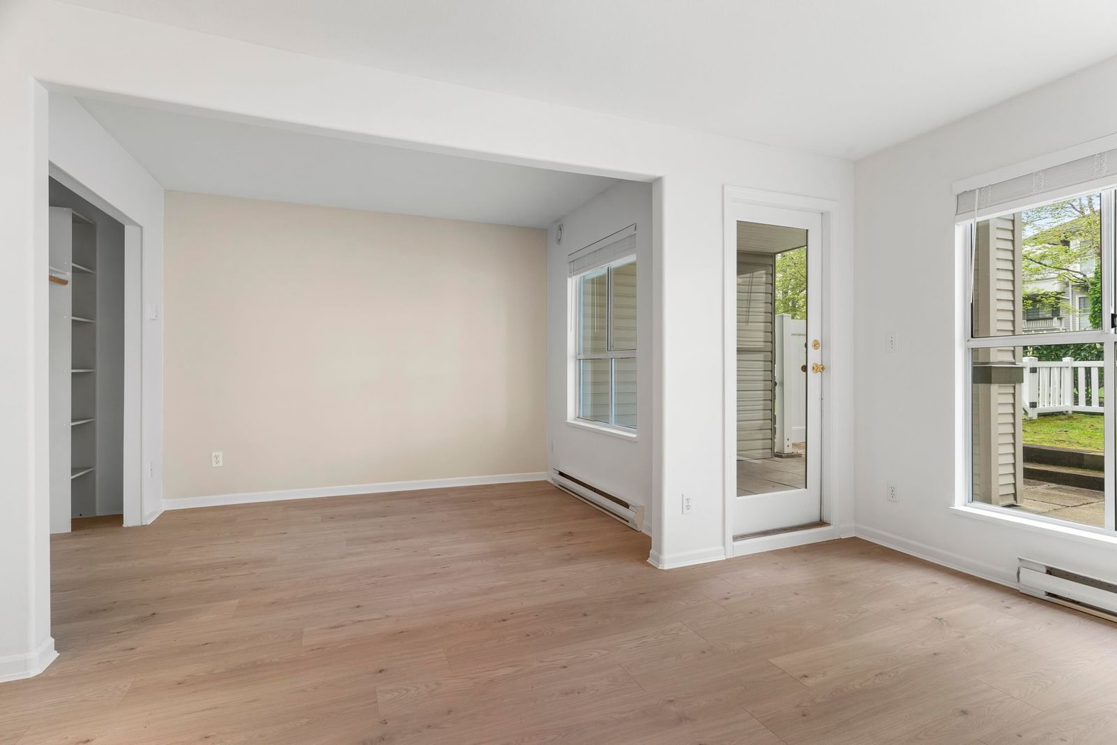 Listing Image 16