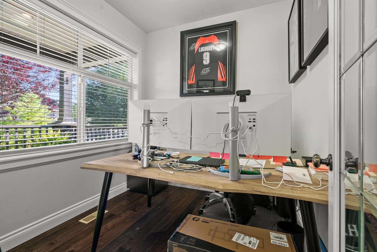 Listing Image 6