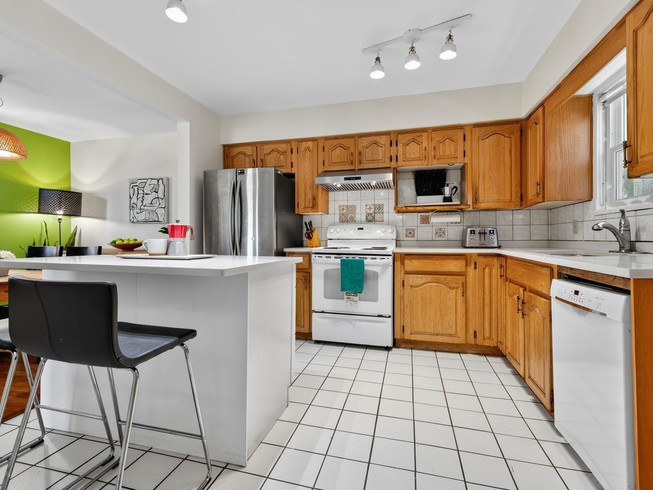 Listing Image 13