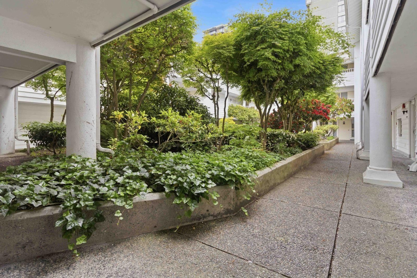 Listing Image 33