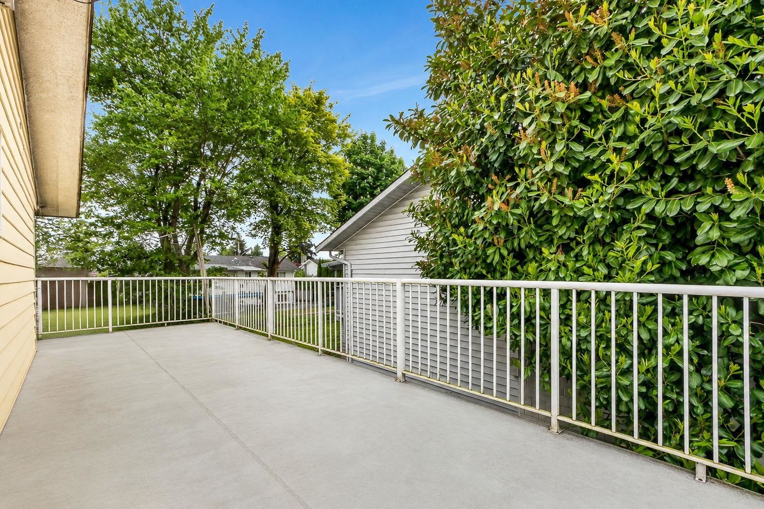 Listing Image 17