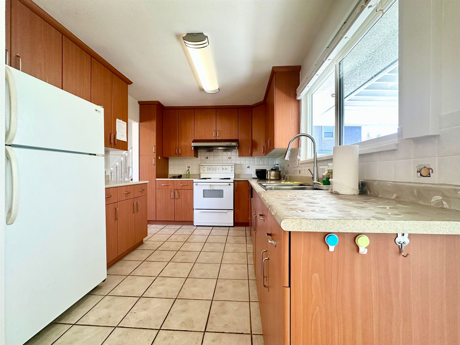 Listing Image 17