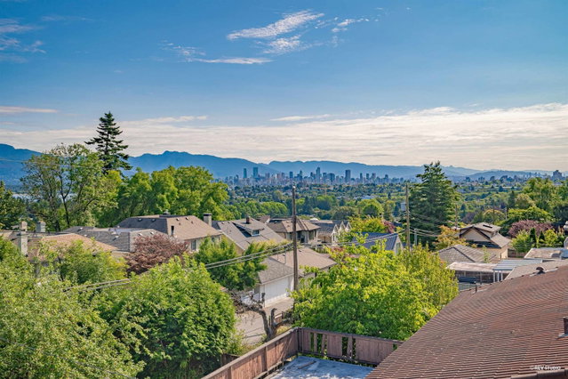 3853 14th Avenue W