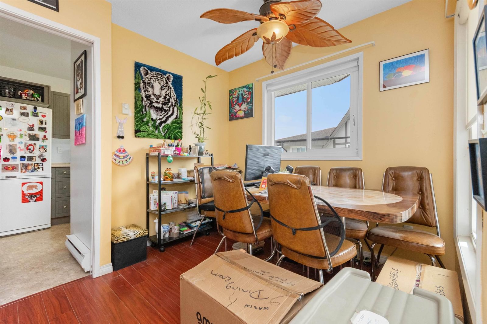 Listing Image 12