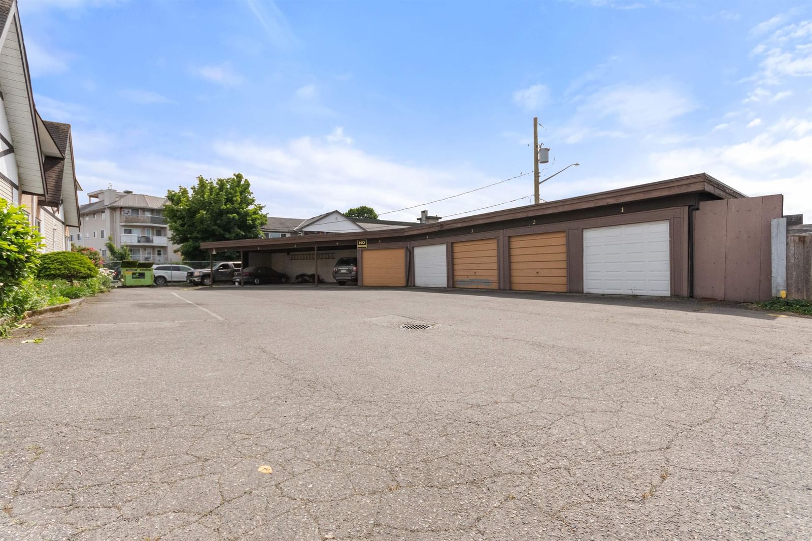 Listing Image 32