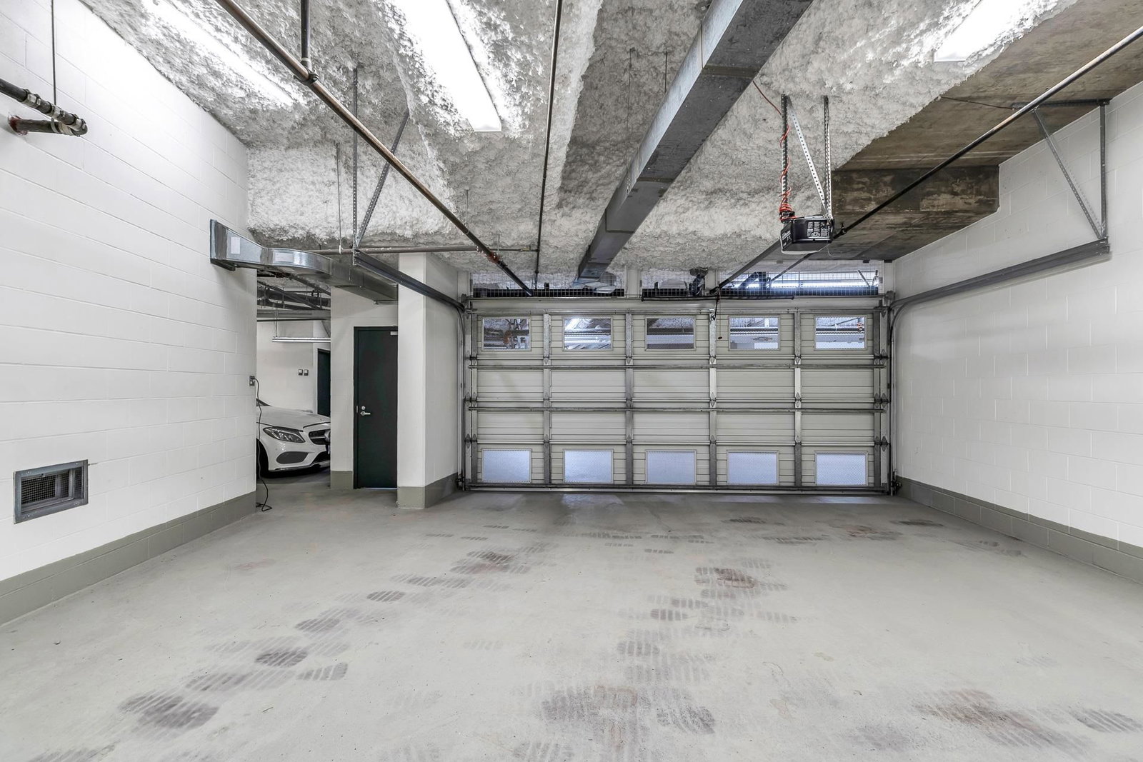Listing Image 36