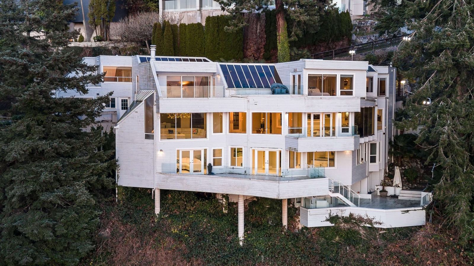 5 bedroom Single Family Residence exterior view at 5530 Parthenon Place, Eagle Harbour - 5687 sq ft property built in 1978