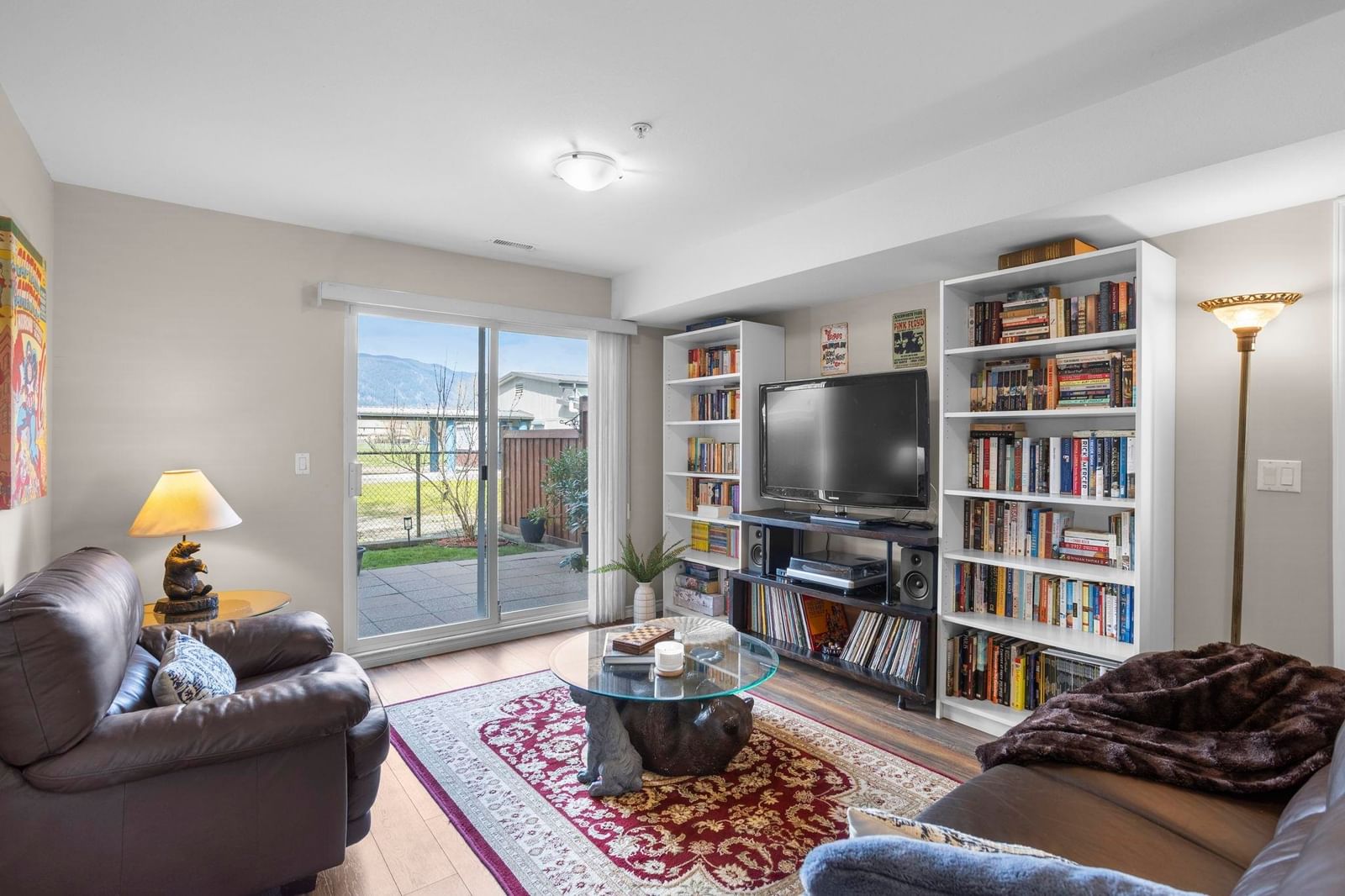 Listing Image 19