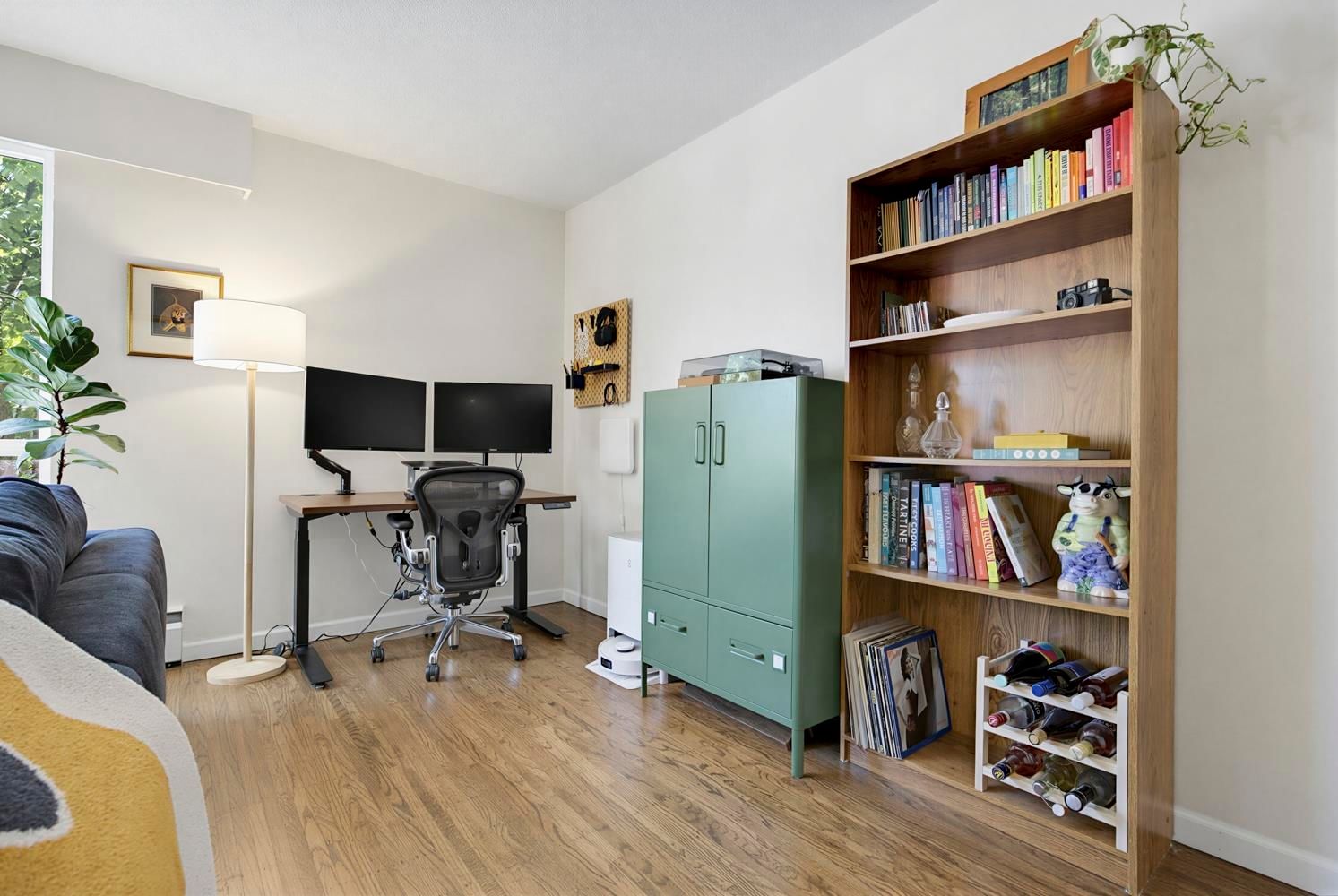 Listing Image 14