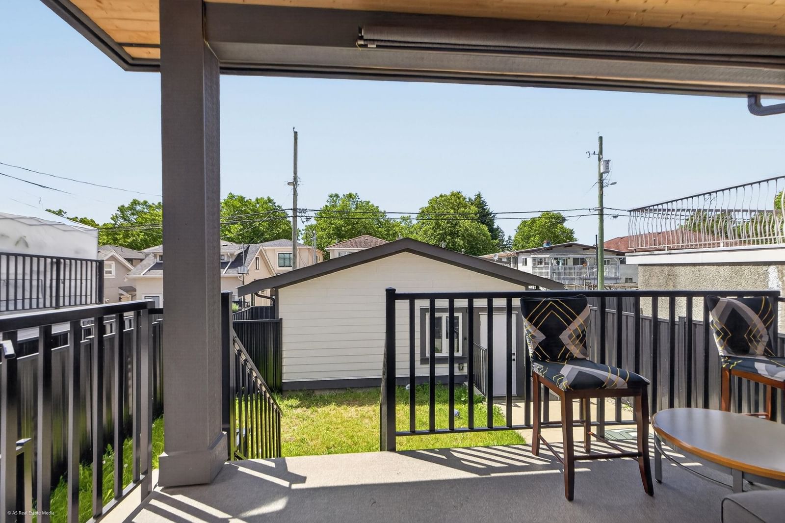 Listing Image 11