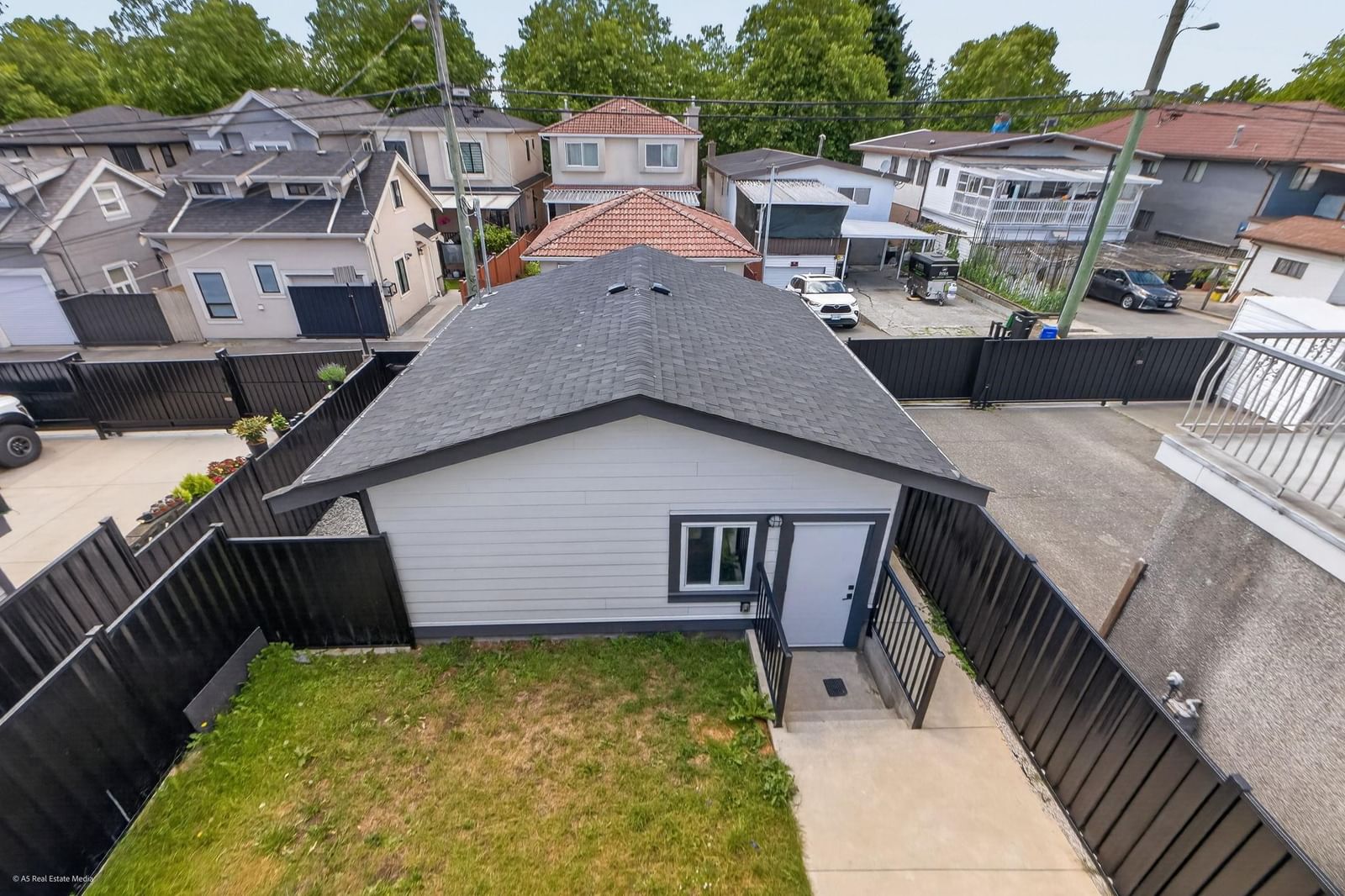 Listing Image 21