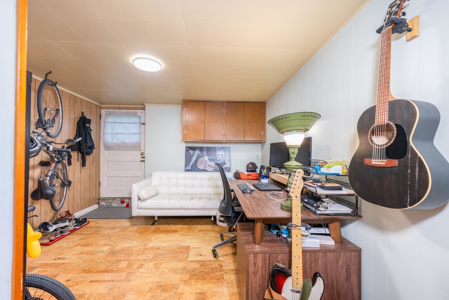 Listing Image 18