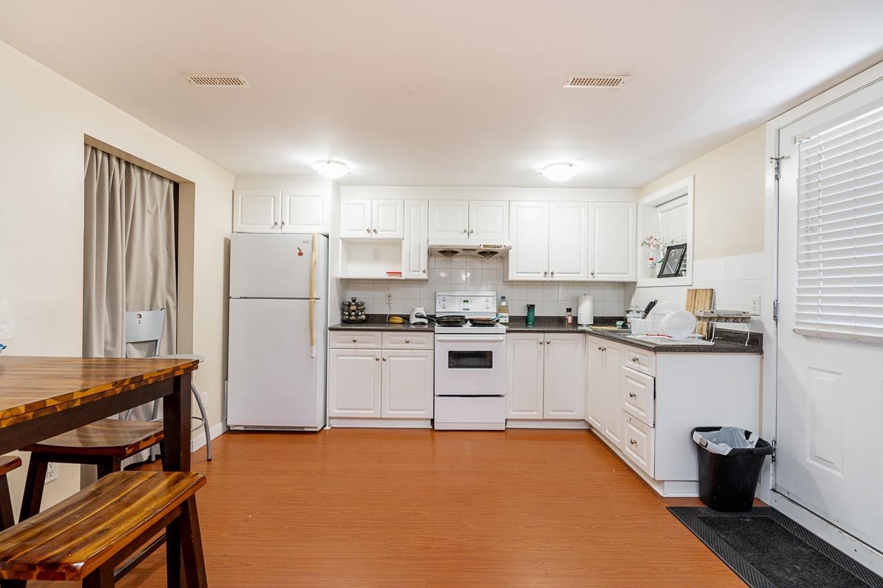 Listing Image 16