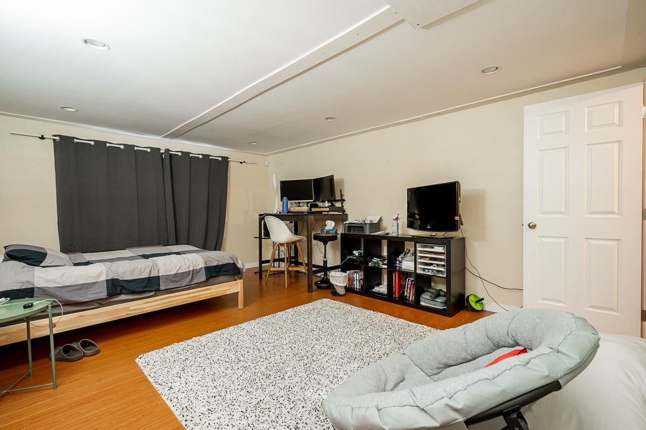 Listing Image 22