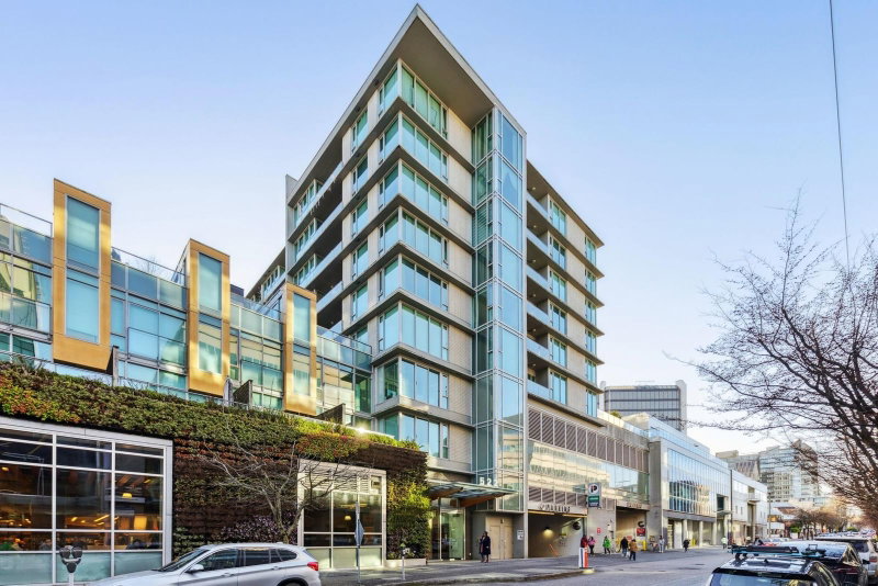 205 - 522 8th Avenue