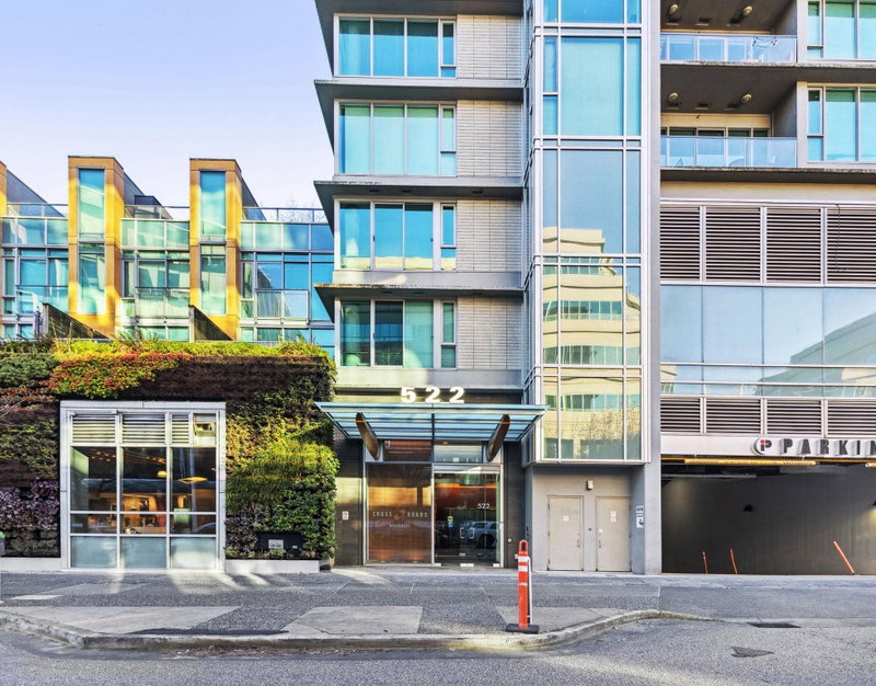 205 - 522 8th Avenue