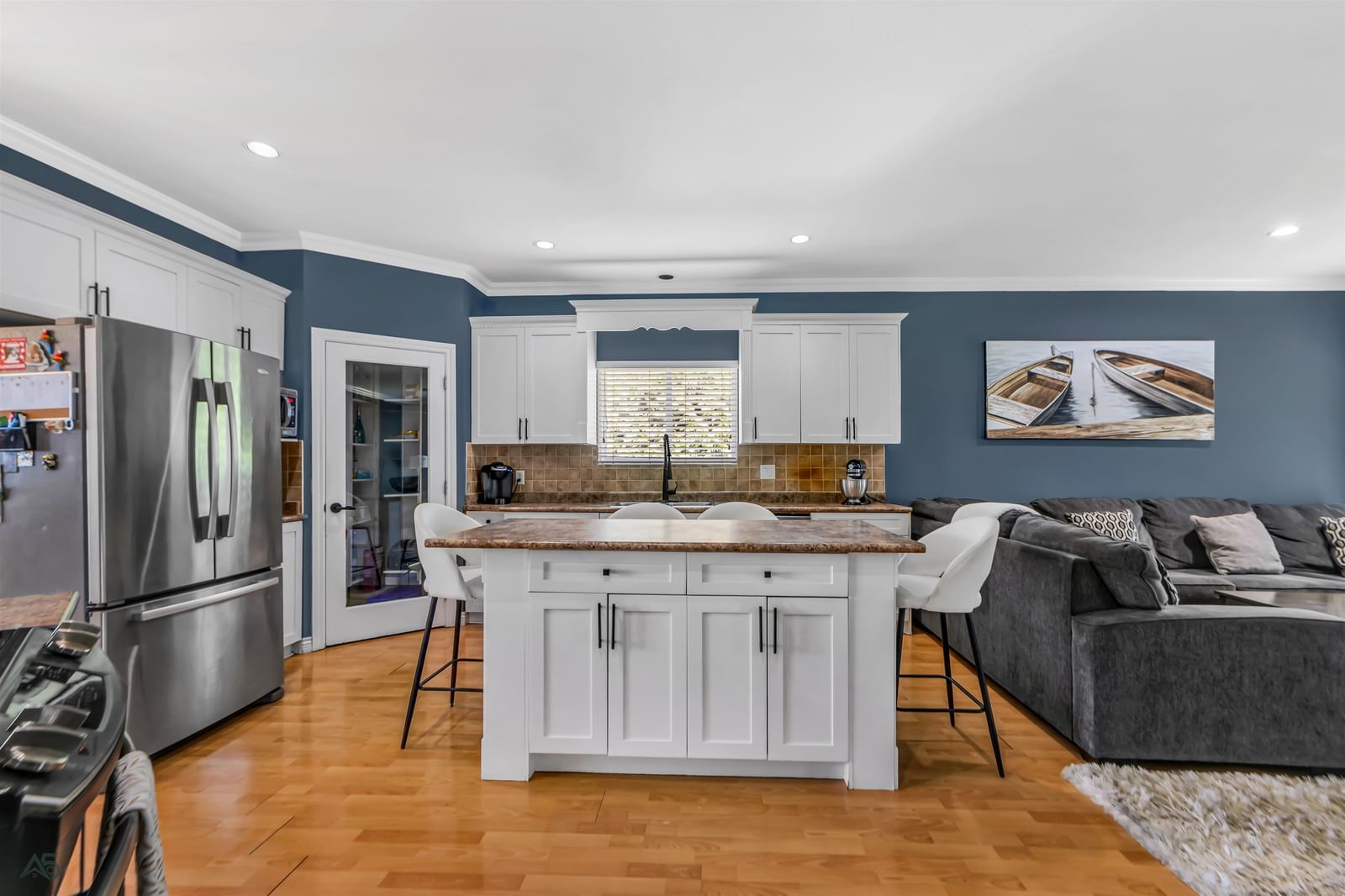 Listing Image 13