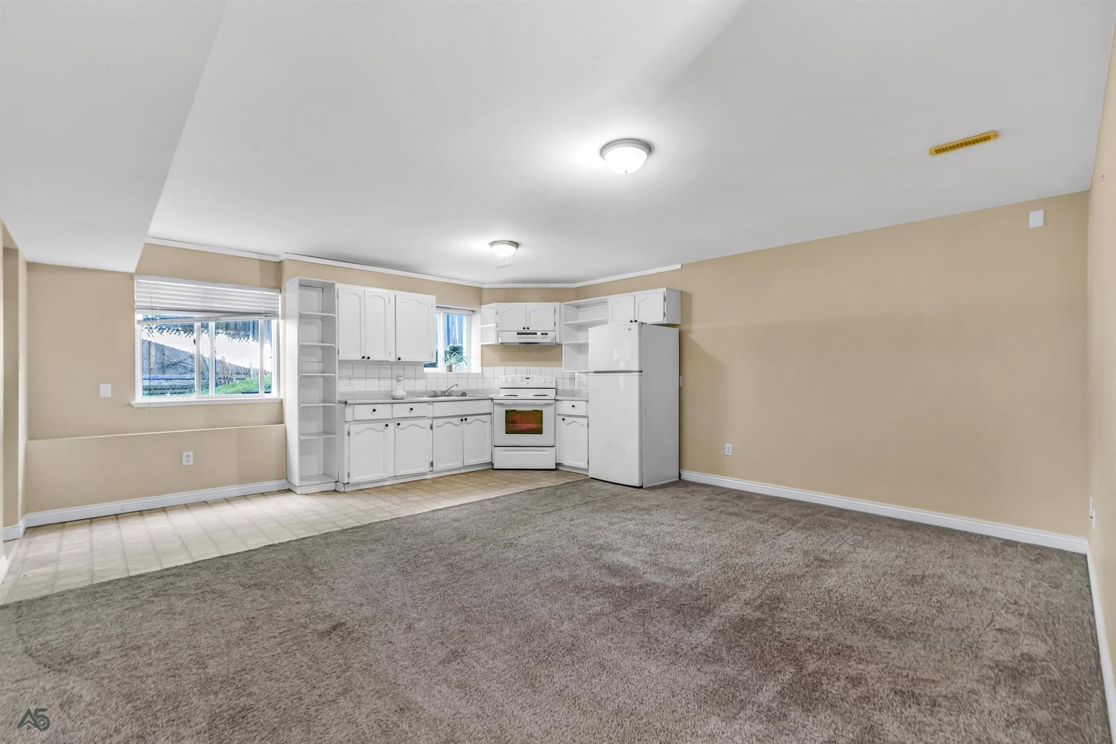 Listing Image 25