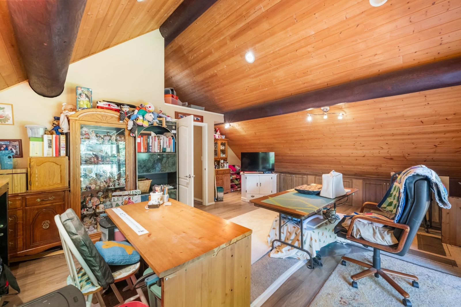 Listing Image 23
