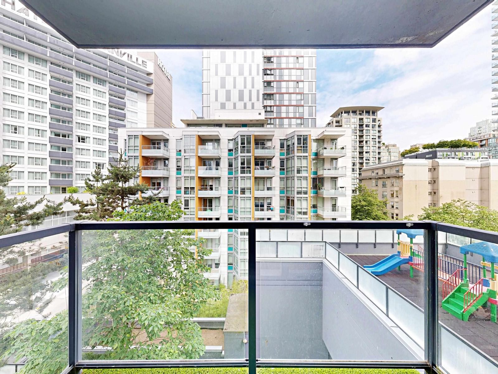 Listing Image 21