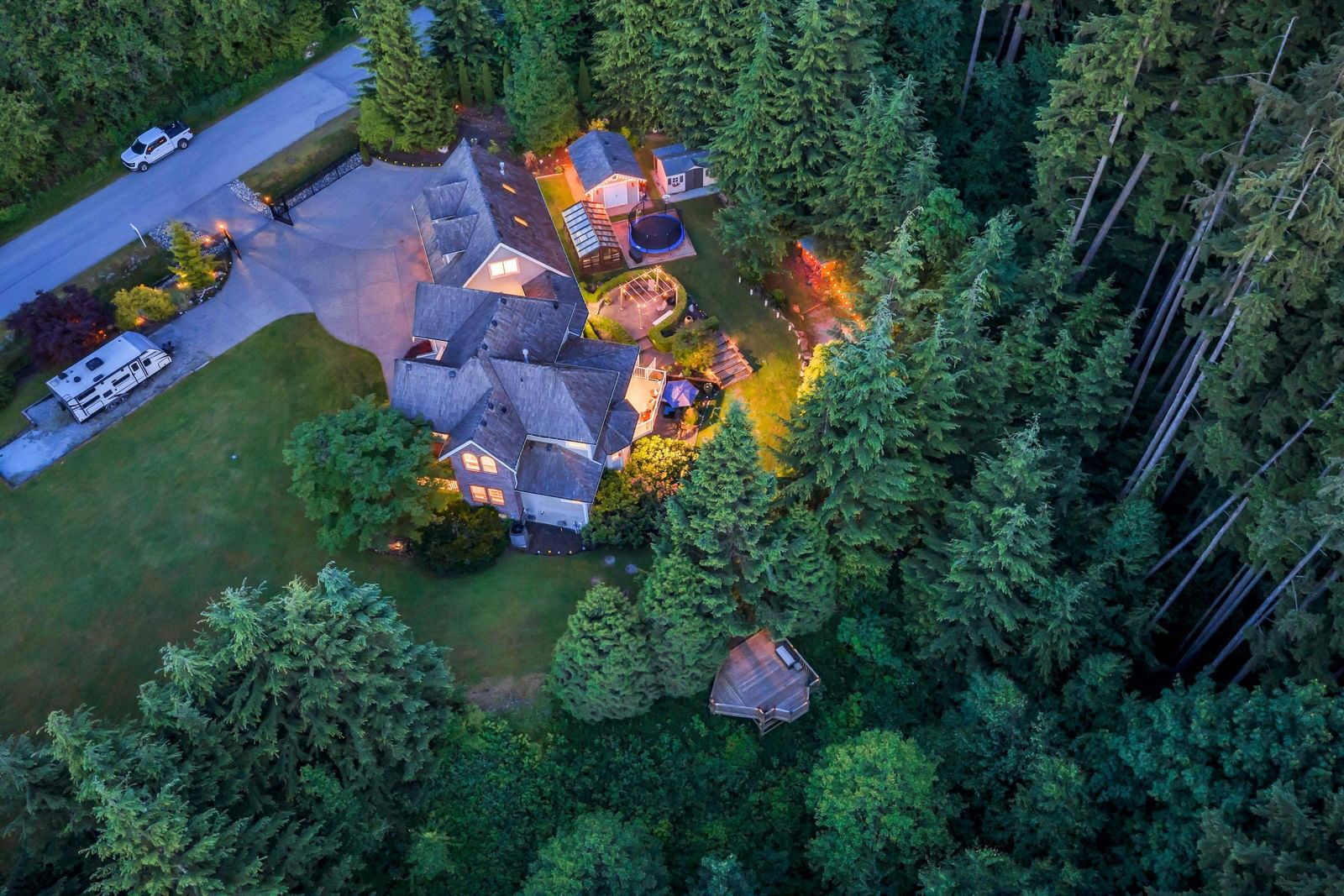 Listing Image 6