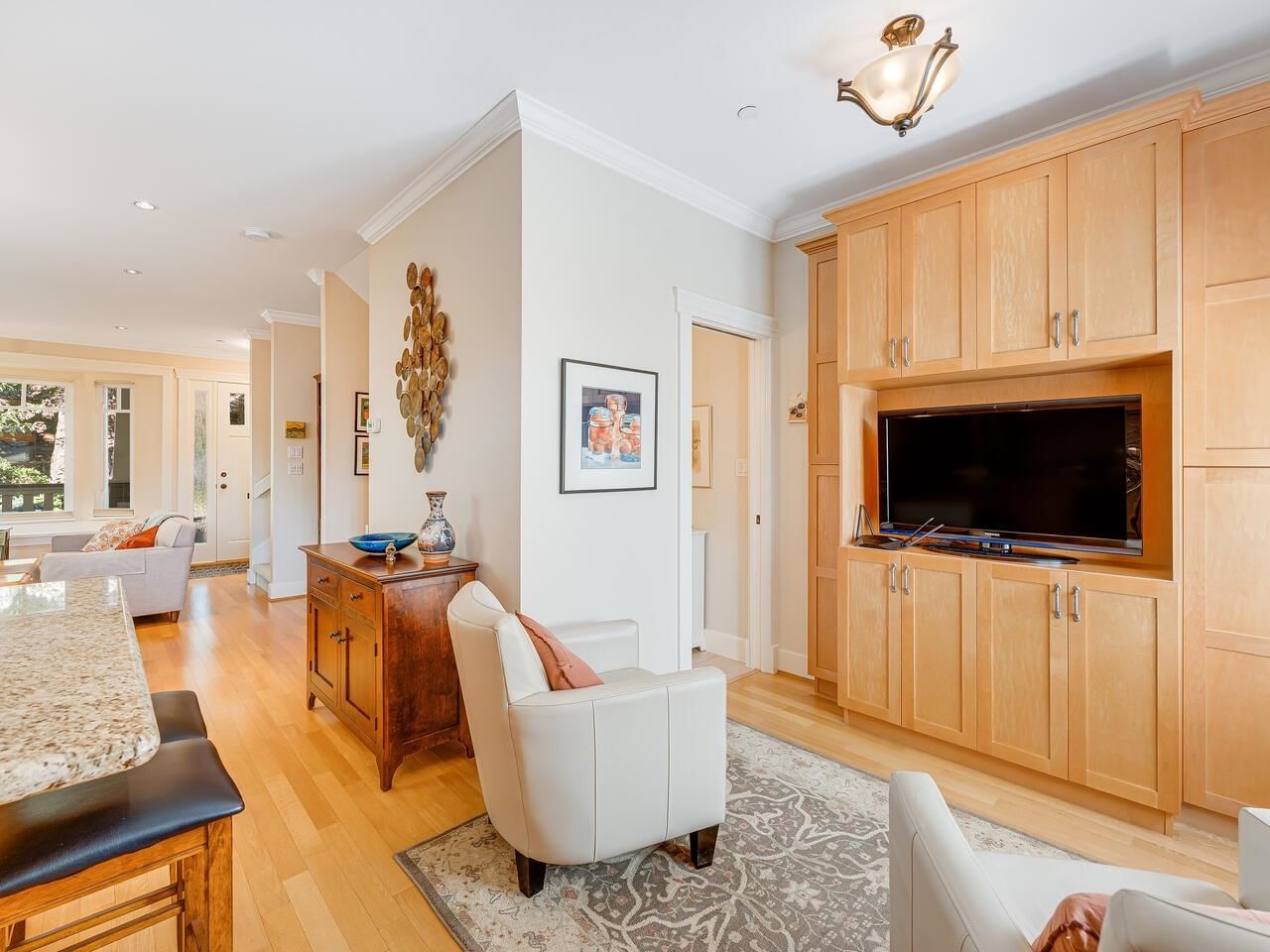 Listing Image 14