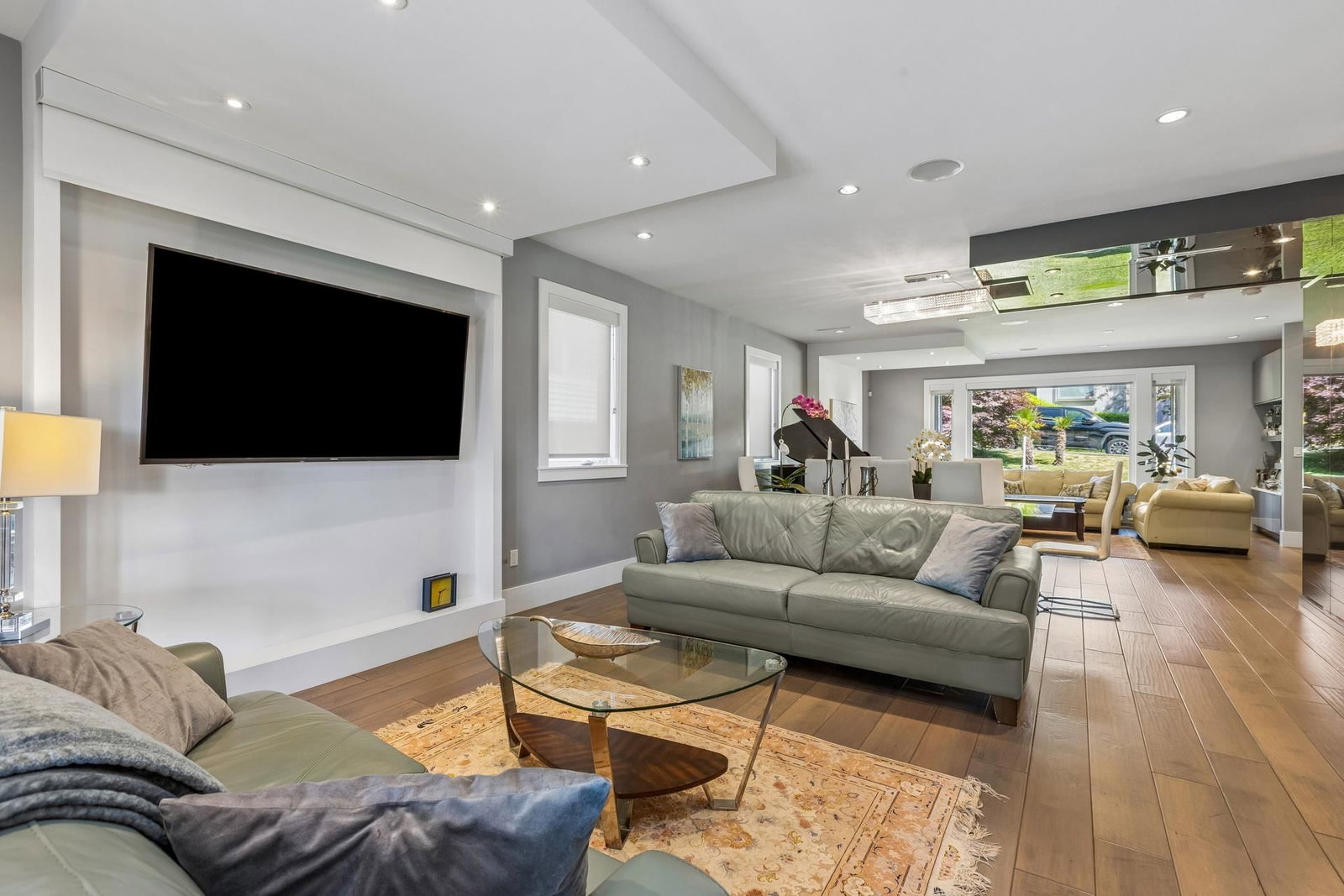 Listing Image 10