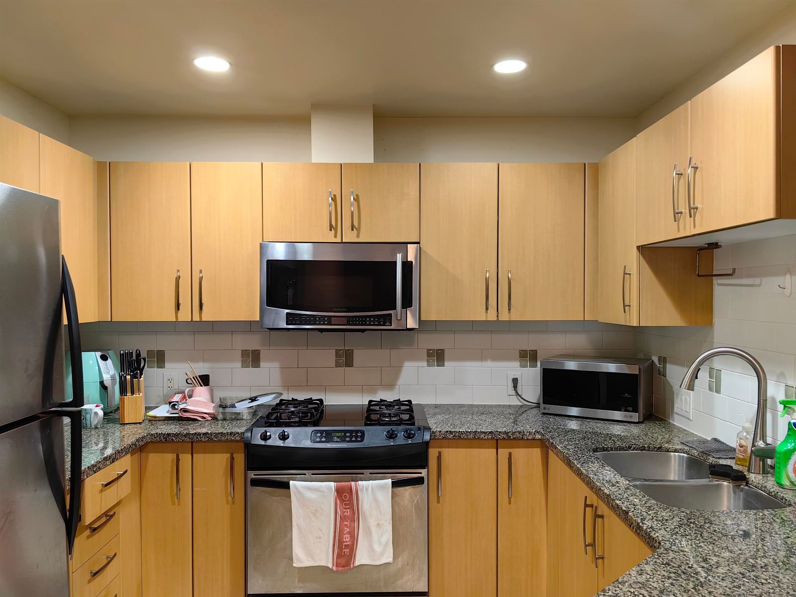 Listing Image 15