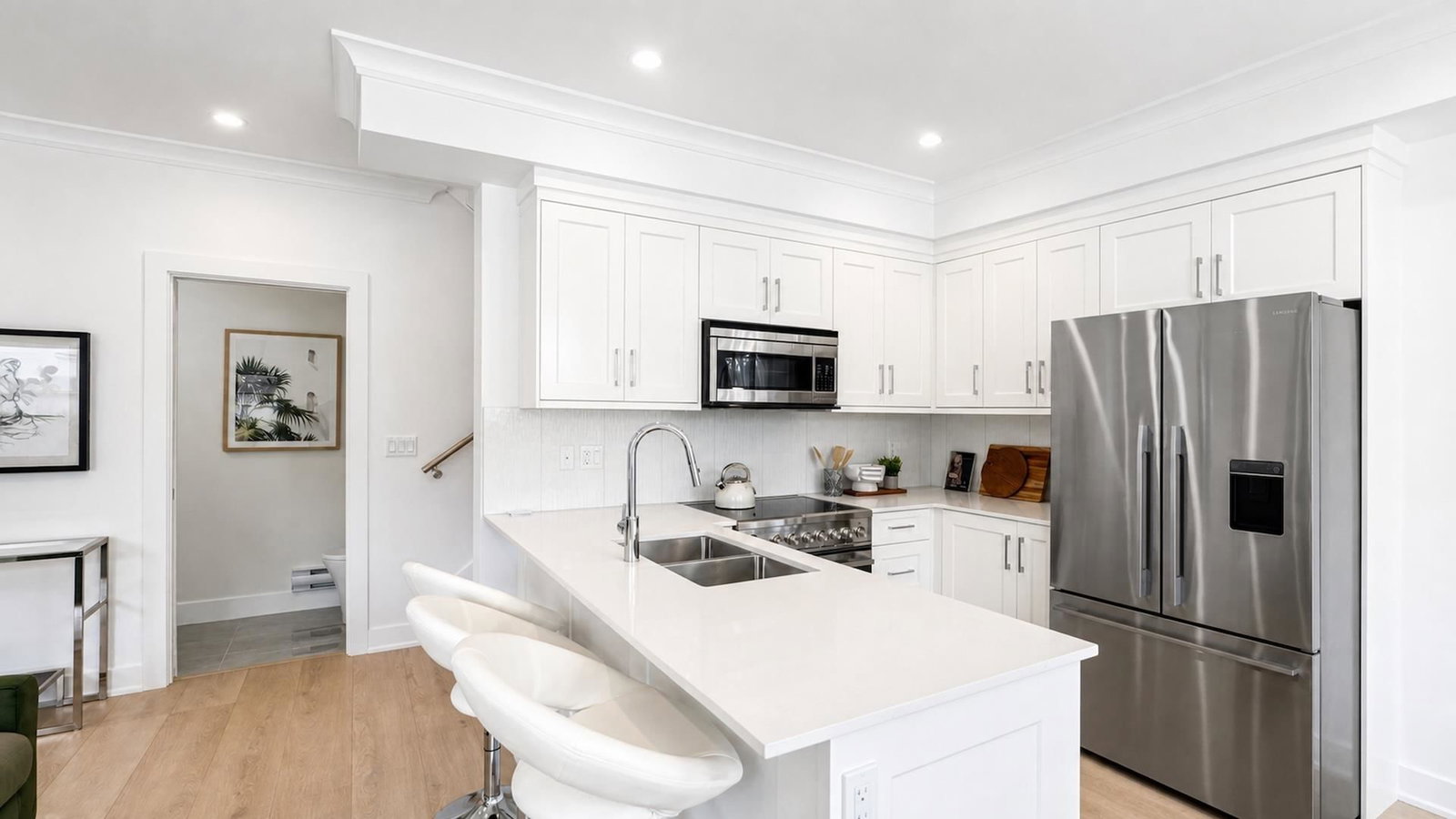 Listing Image 19