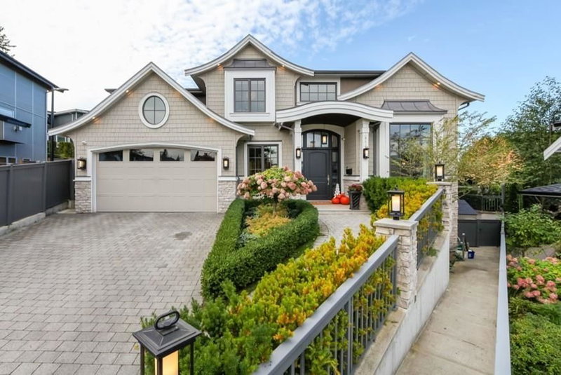 7863 Walmsley Court, Burnaby, British Columbia