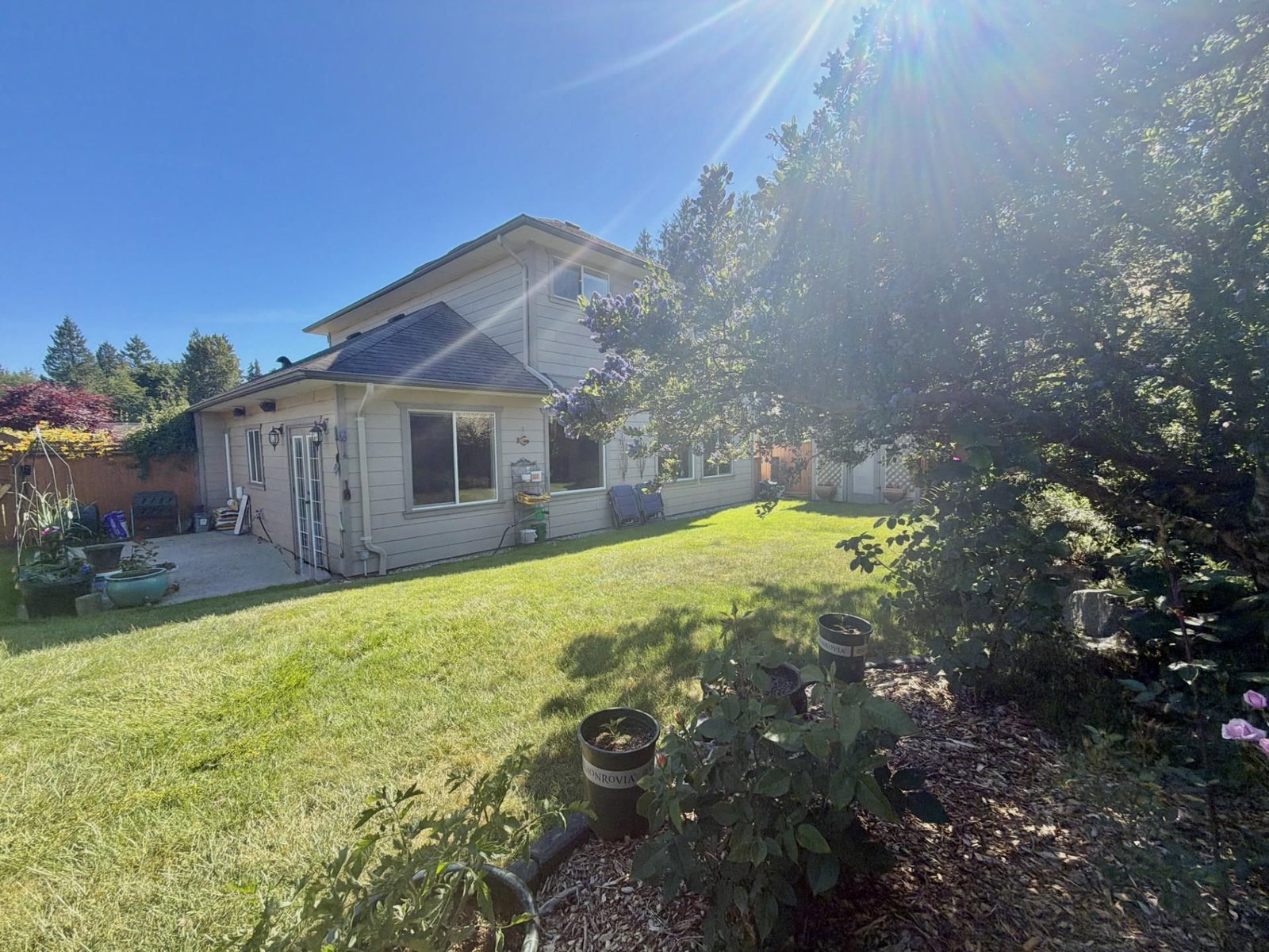 Listing Image 11