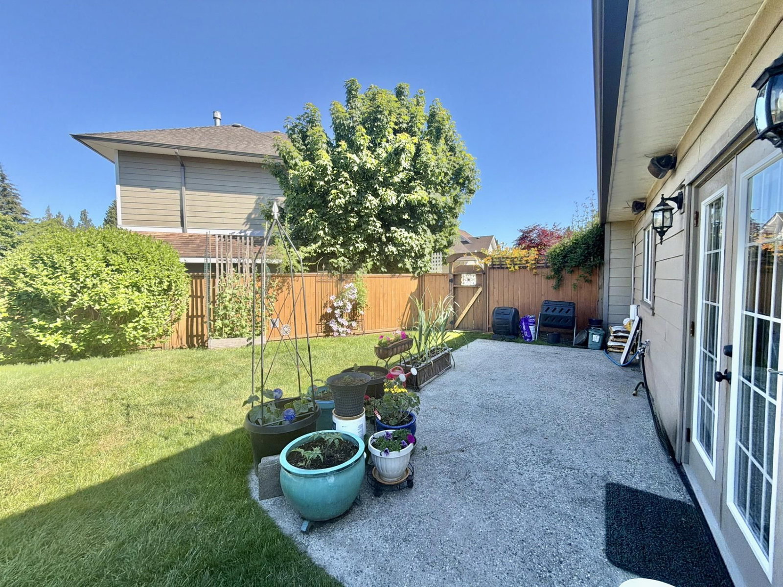 Listing Image 12
