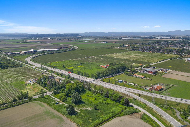 6988 Ladner Trunk Road