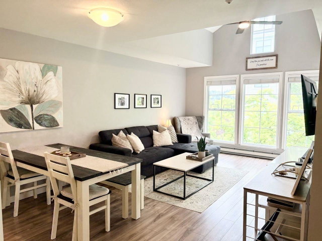 402 - 888 Gauthier Avenue