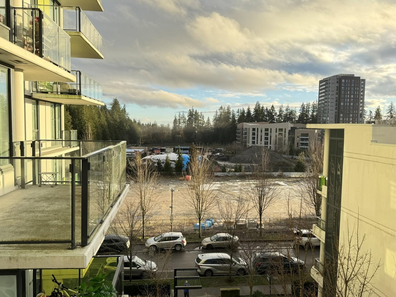 Listing Image 11