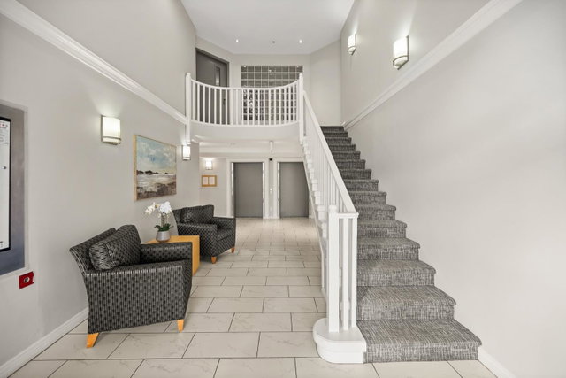 209 - 2975 Princess Crescent
