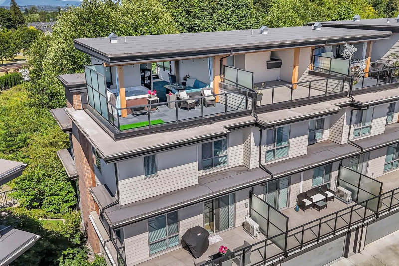 31 - 15775 Mountain View Drive