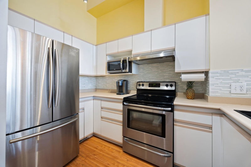 5 - 3586 Rainier Place