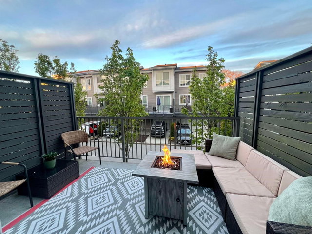51 - 4638 Orca Way