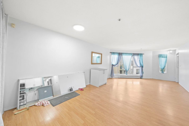 304 - 7800 St. Albans Road