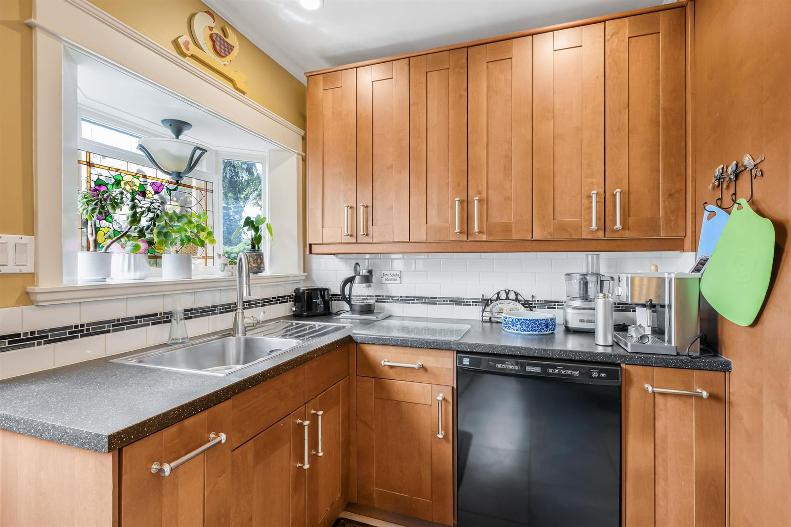 Listing Image 12