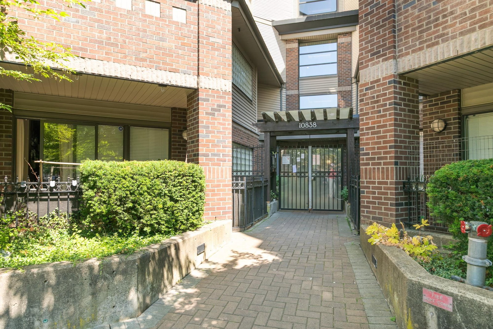 Listing Image 27