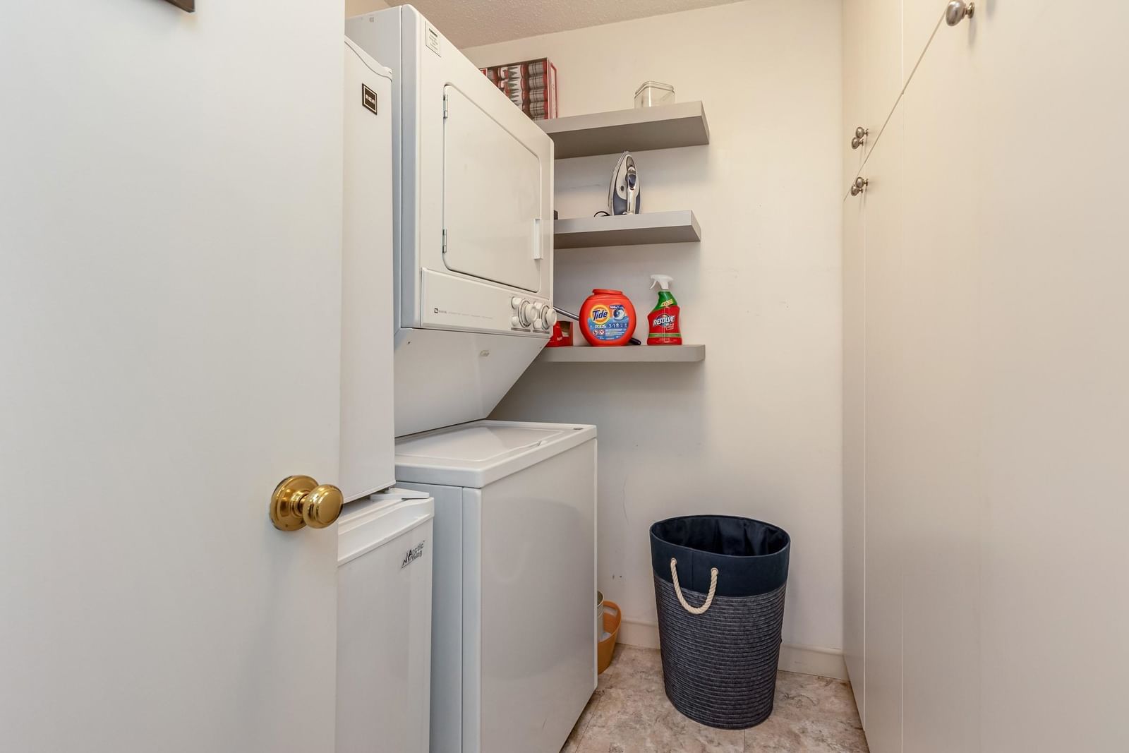 Listing Image 17