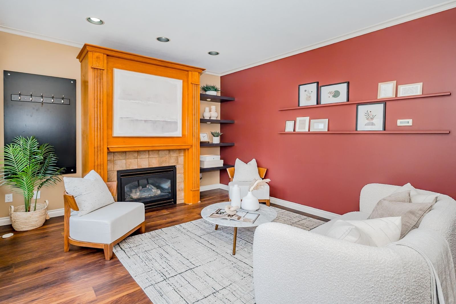 Listing Image 15