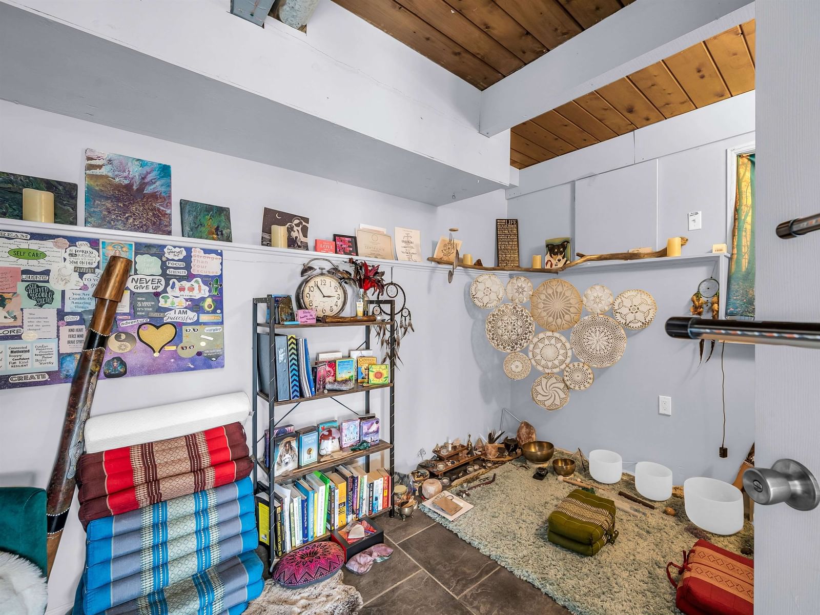 Listing Image 22