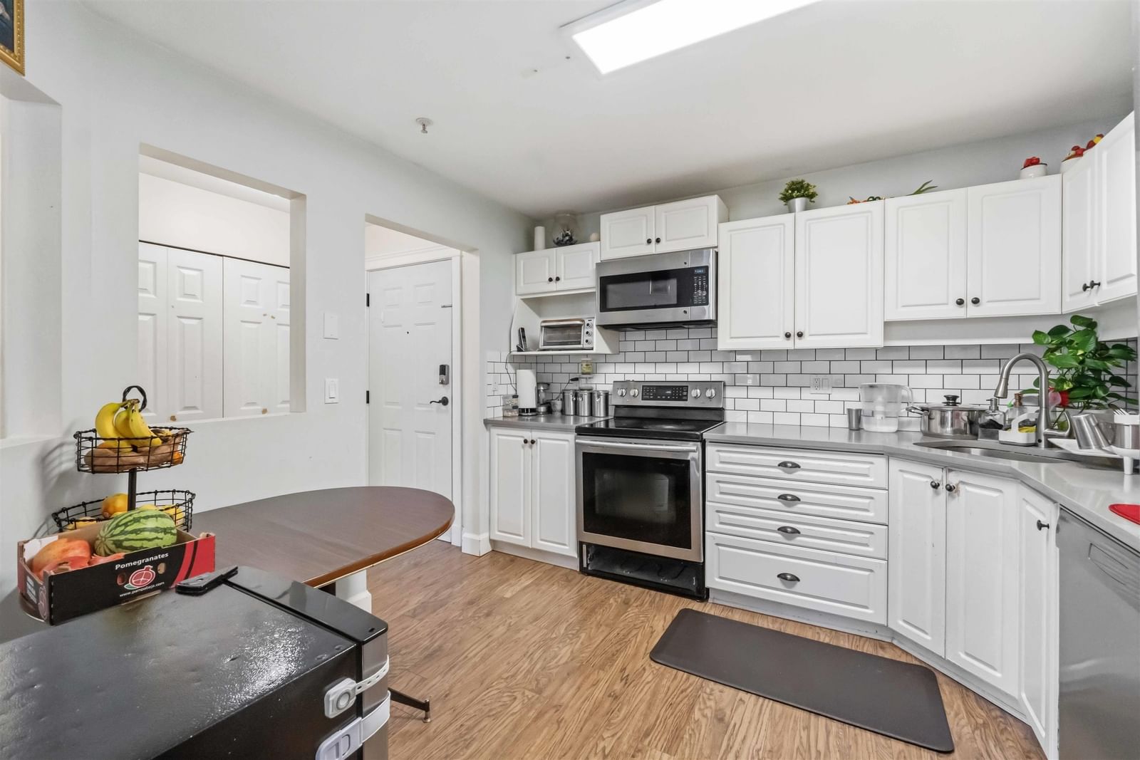 Listing Image 13