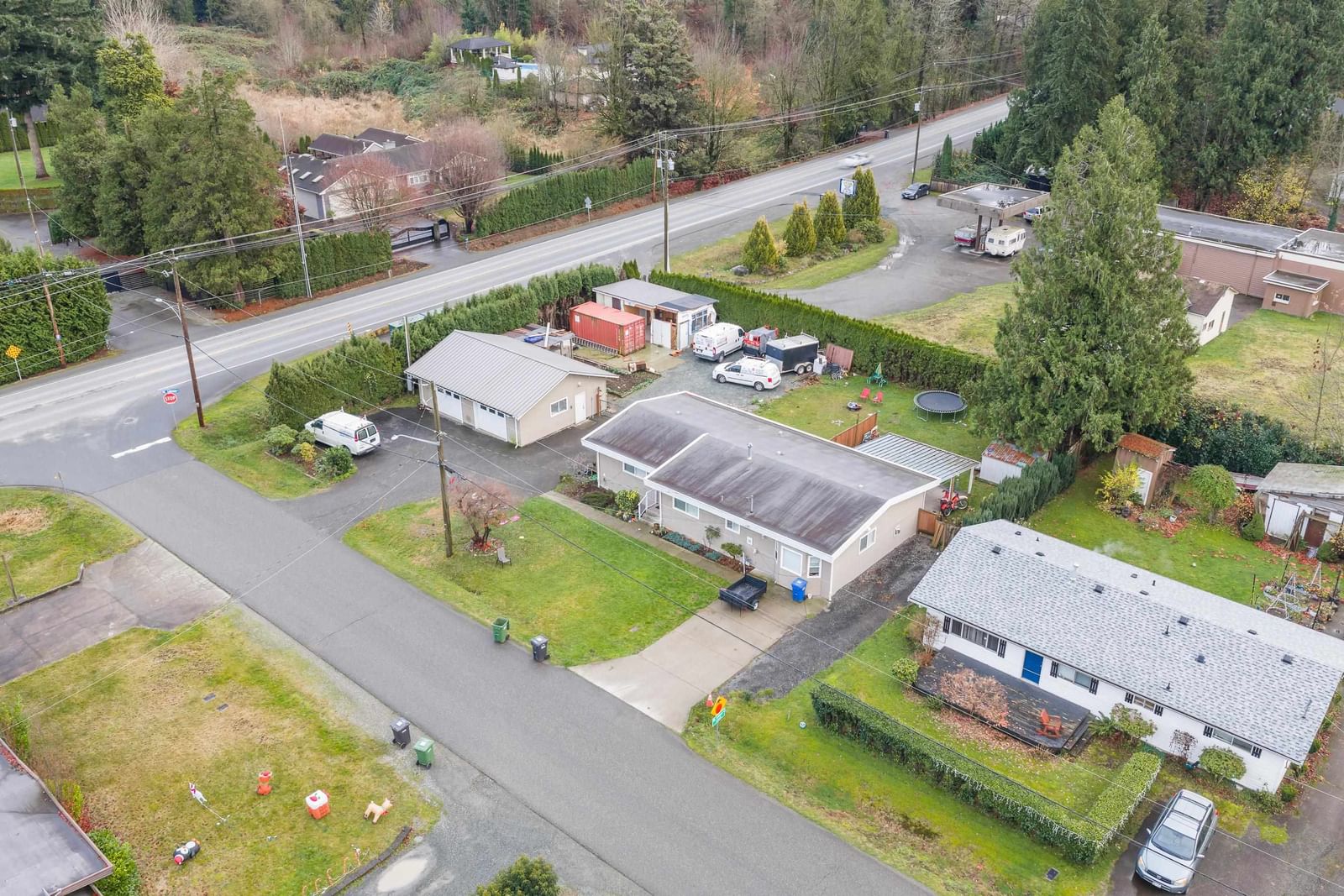 Listing Image 6