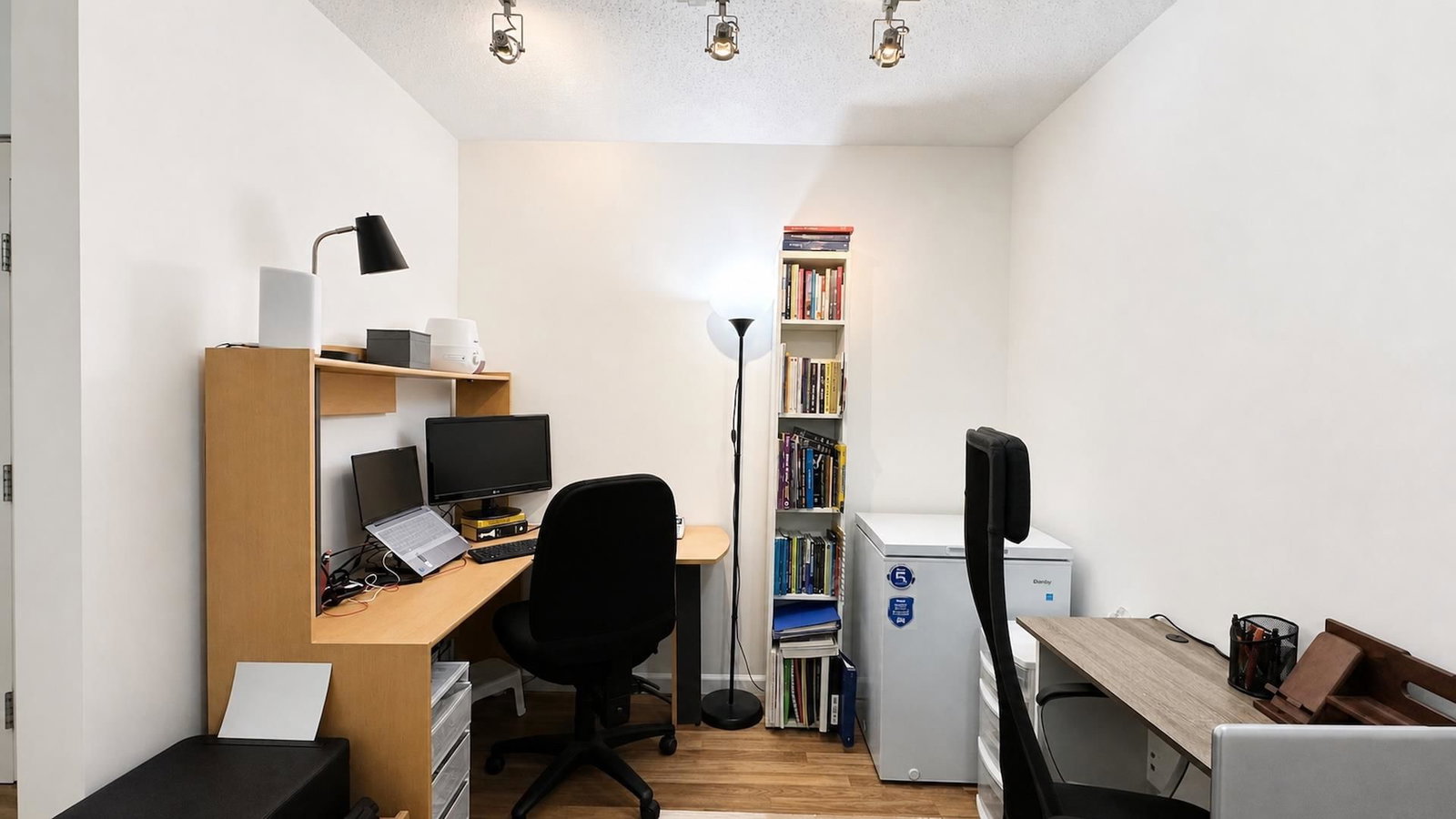 Listing Image 22