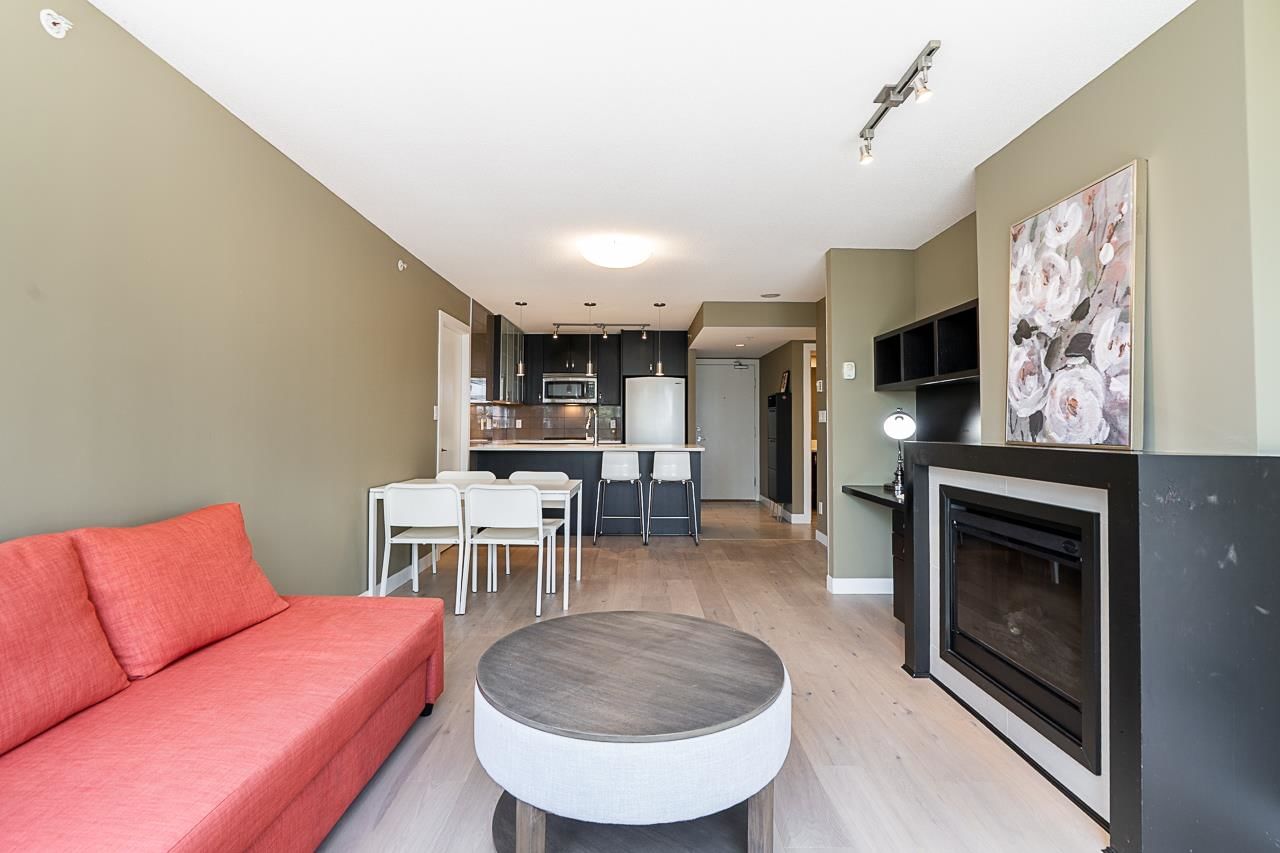 Listing Image 15